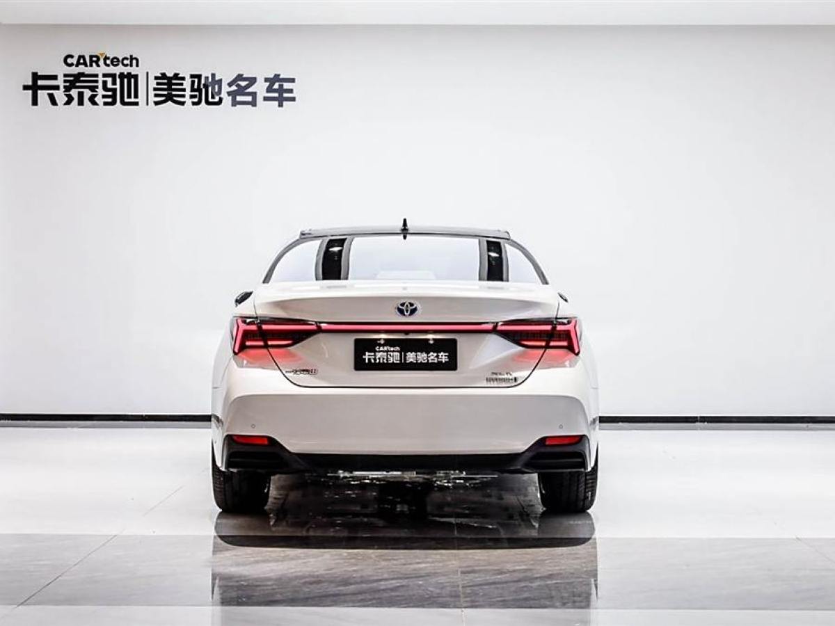 丰田 亚洲龙  2022款 双擎 2.5L XLE尊贵版图片