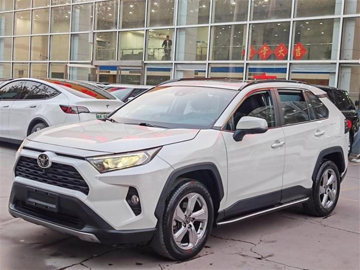 豐田 RAV4榮放  2021款 2.0L CVT兩驅(qū)風(fēng)尚版圖片