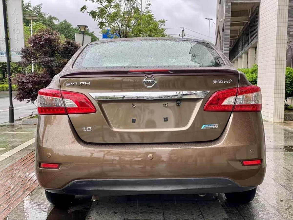 日產(chǎn) 軒逸  2012款 1.8XV CVT尊享版圖片