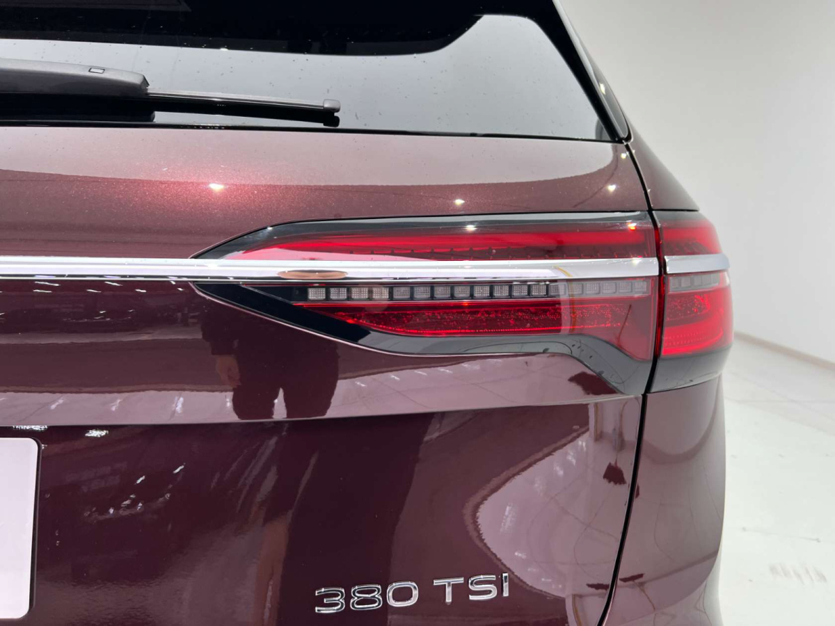 大眾 威然  2023款 改款 380TSI 尊貴版圖片