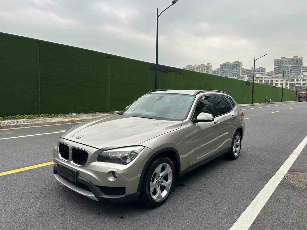 寶馬 寶馬X1  2013款 X1 xDrive20i 2.0T 探索版圖片