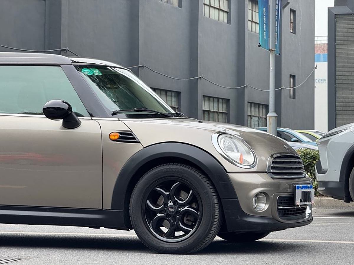 MINI CLUBMAN  2011款 1.6L COOPER Fun圖片