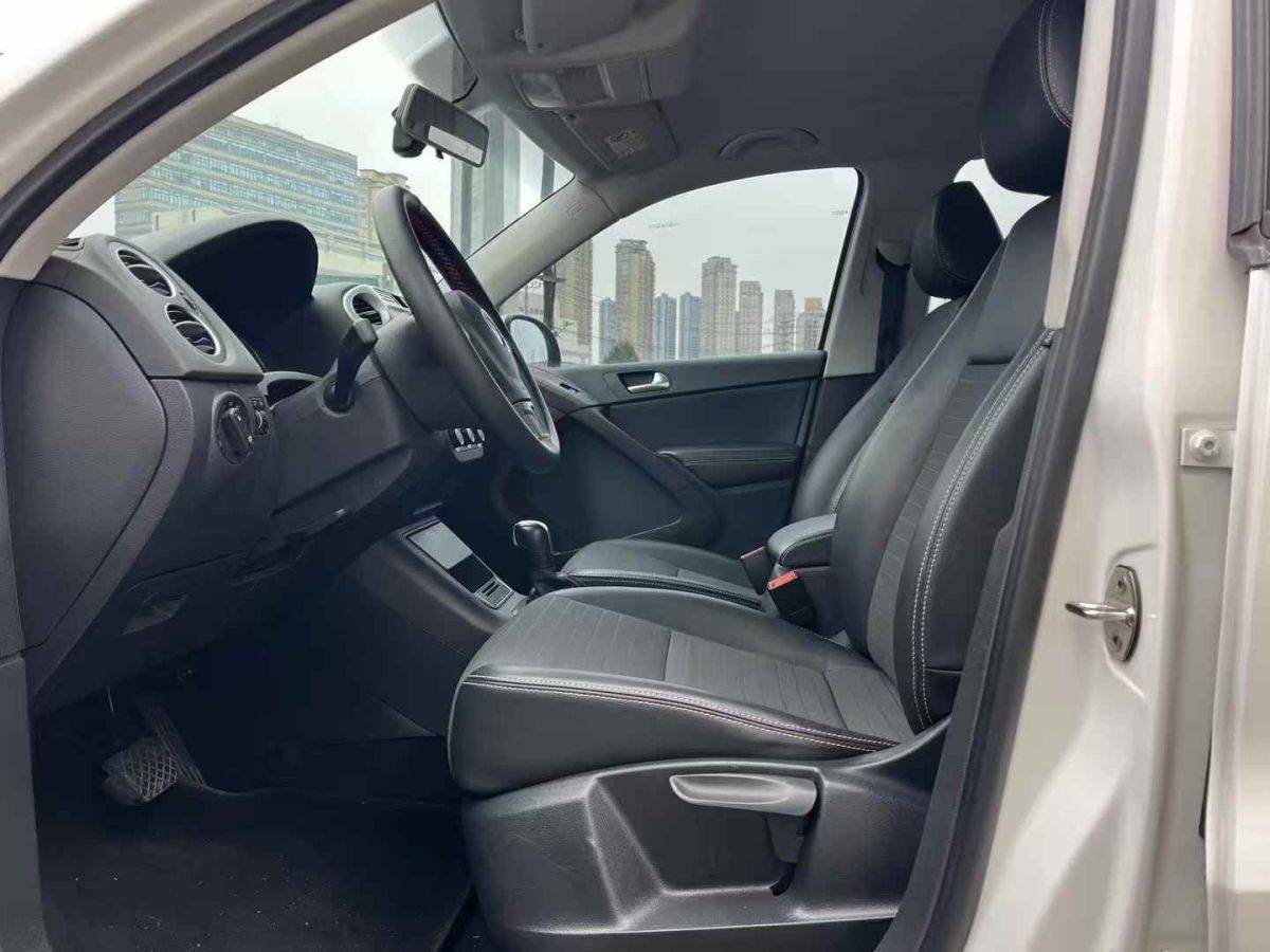 大眾 途觀  2019款 L 330TSI DSG兩驅(qū)R-Line旗艦版圖片