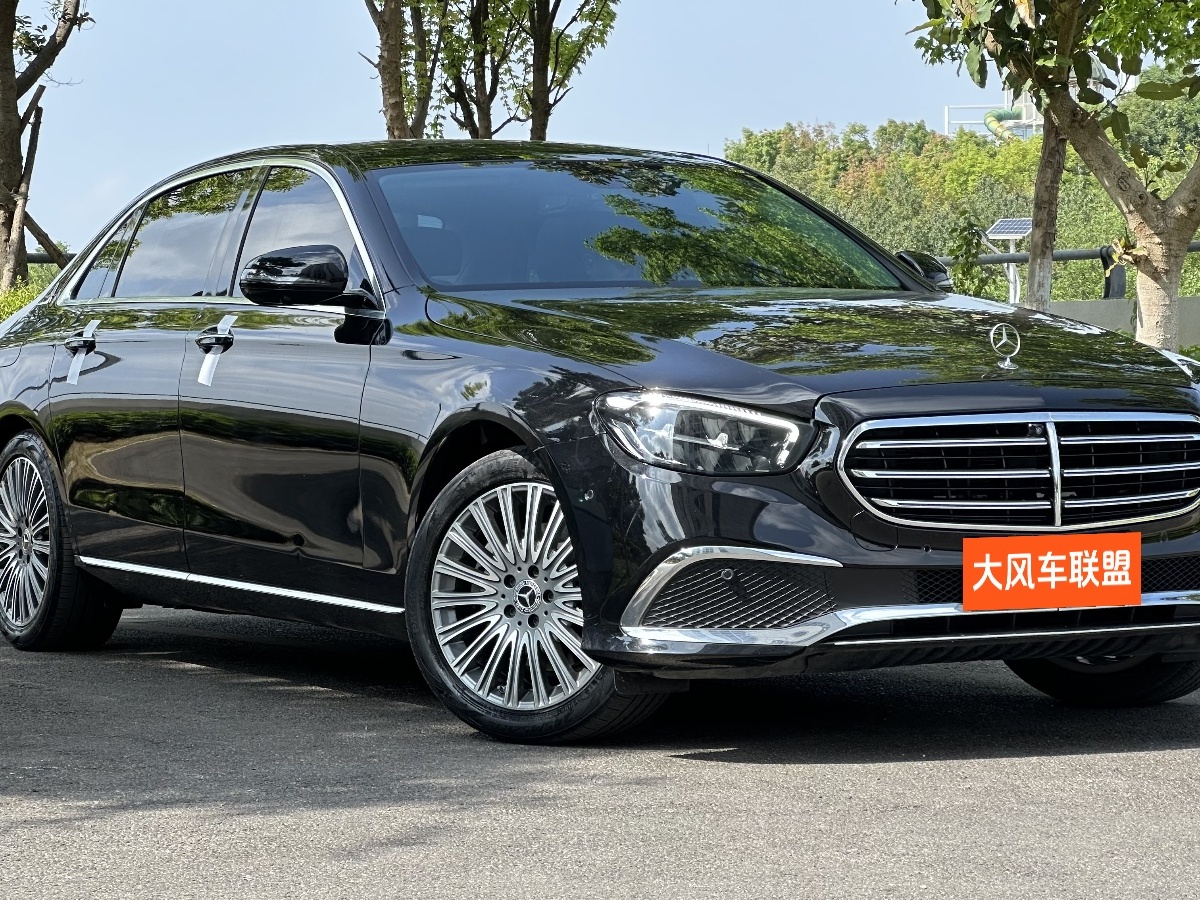 奔馳 奔馳E級  2021款 改款 E 300 L 時(shí)尚型圖片