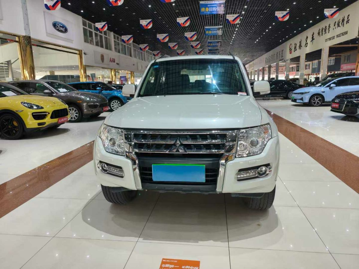 三菱 帕杰羅  2018款 3.0L 自動尊貴版圖片