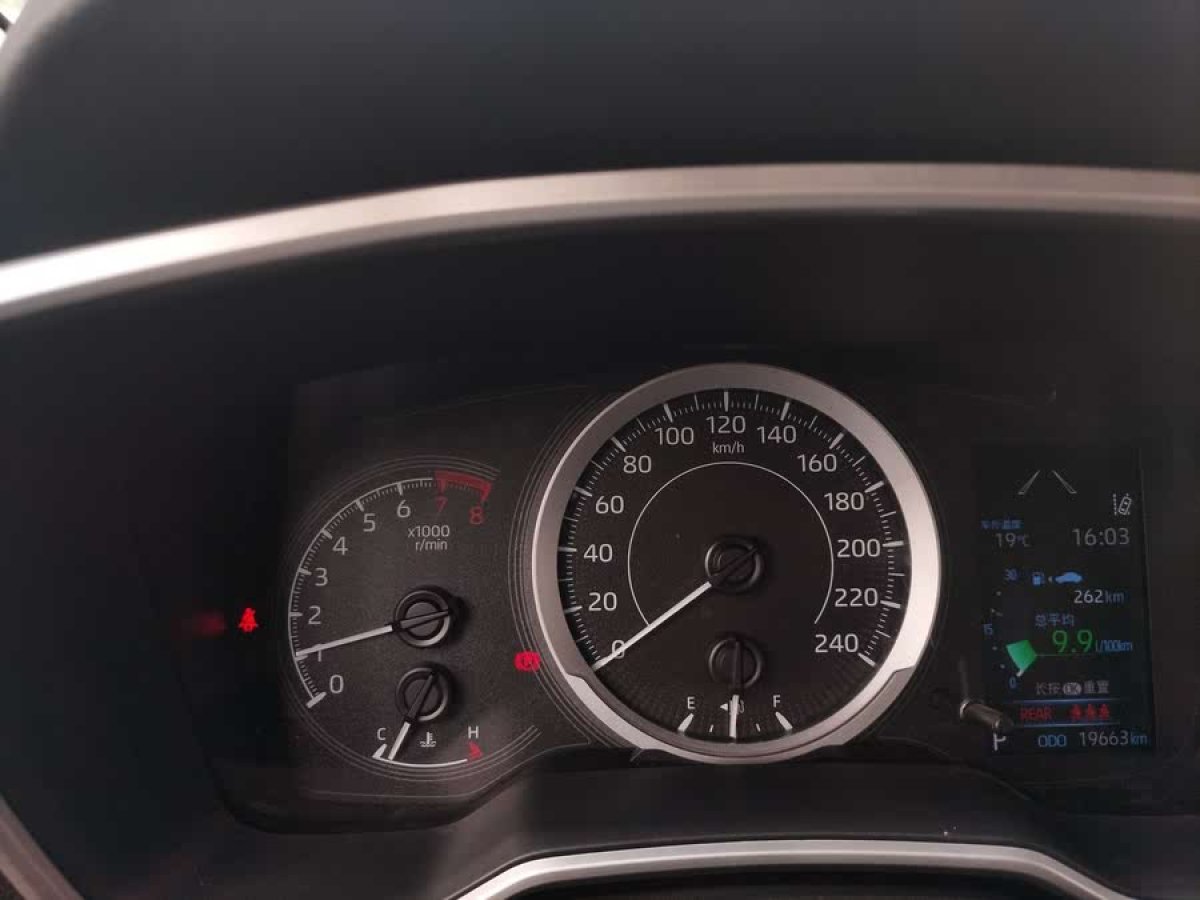 豐田 鋒蘭達(dá)  2022款 2.0L CVT尊貴版圖片