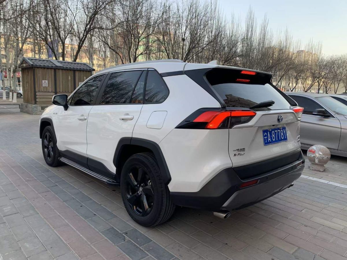 豐田 rav4榮放 2020款 2.0l cvt兩驅風尚plus版圖片