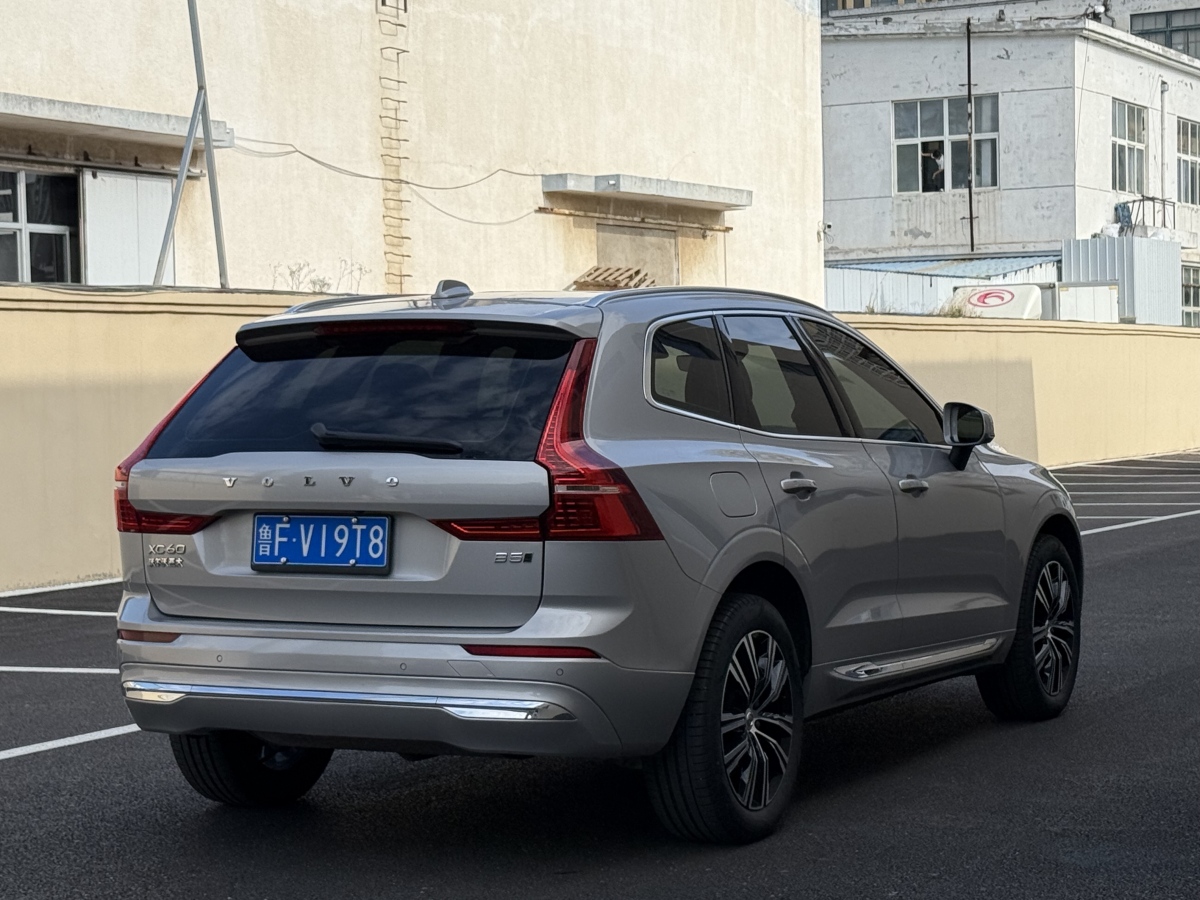 沃爾沃 XC60  2022款 B5 四驅(qū)智逸豪華版圖片