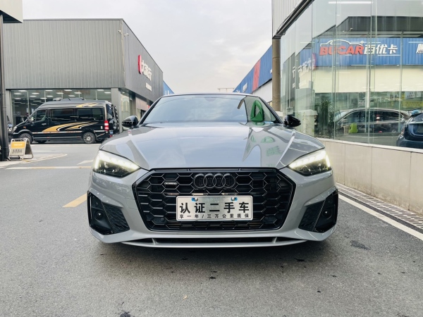 奥迪 奥迪A5  2021款 Sportback 40 TFSI quattro 豪华动感型