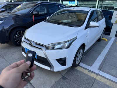 2015年1月 豐田 YARiS L 致炫 1.5E 自動魅動版圖片