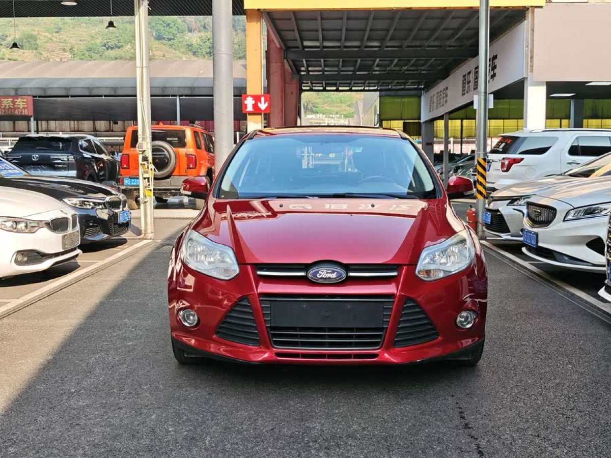 福特 ?？怂? 2012款 兩廂 1.6L 手動風(fēng)尚型圖片