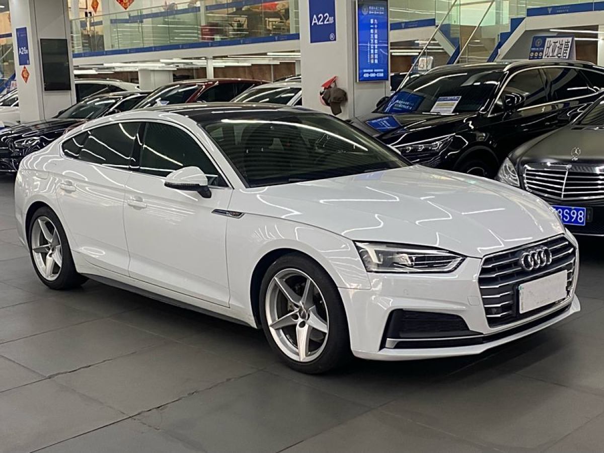 奧迪 奧迪A5  2019款 Sportback 40 TFSI 時(shí)尚型圖片