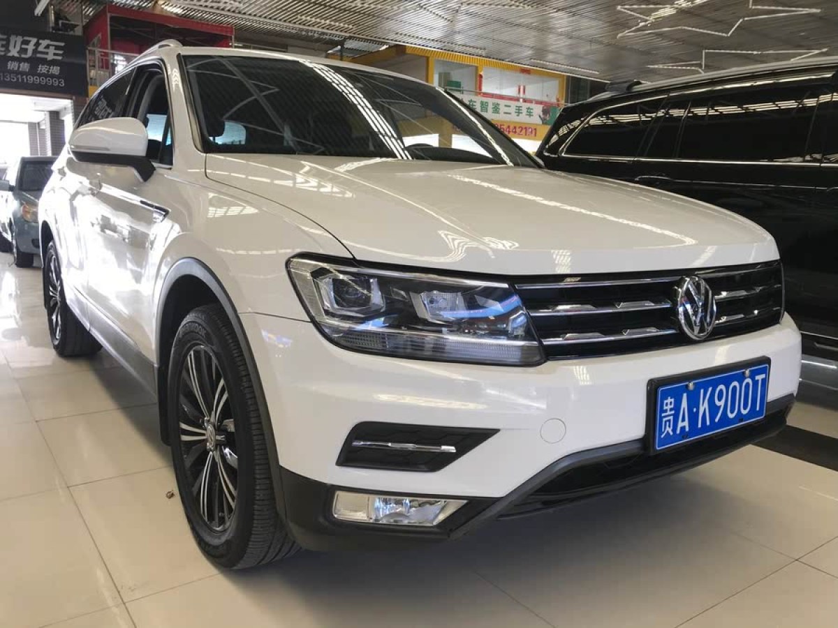 大眾 途觀(guān)L  2020款 330TSI 自動(dòng)兩驅(qū)全景舒適版 國(guó)VI圖片