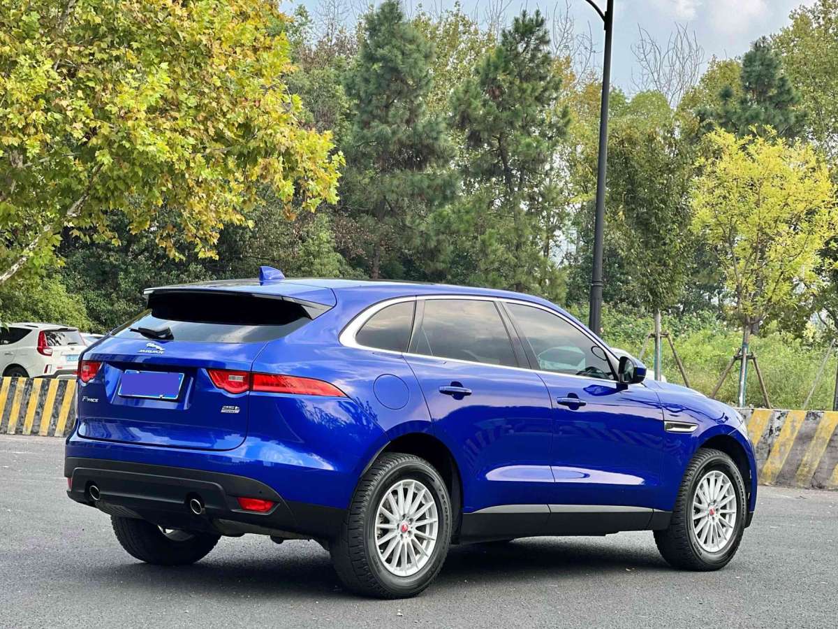 2019年06月捷豹 F-PACE  2019款 2.0T 四驅(qū)都市尊享版