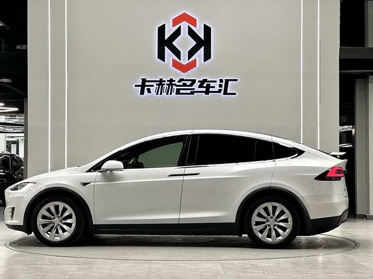 特斯拉 Model X  2016款 Model X 90D圖片