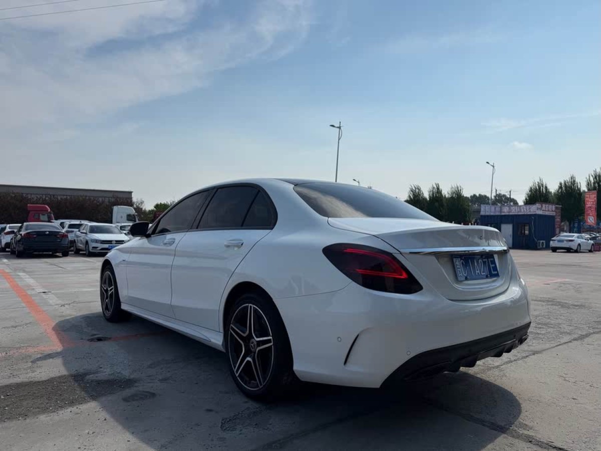 奔馳 奔馳C級(jí)  2021款 C 260 L 運(yùn)動(dòng)星耀臻藏版圖片