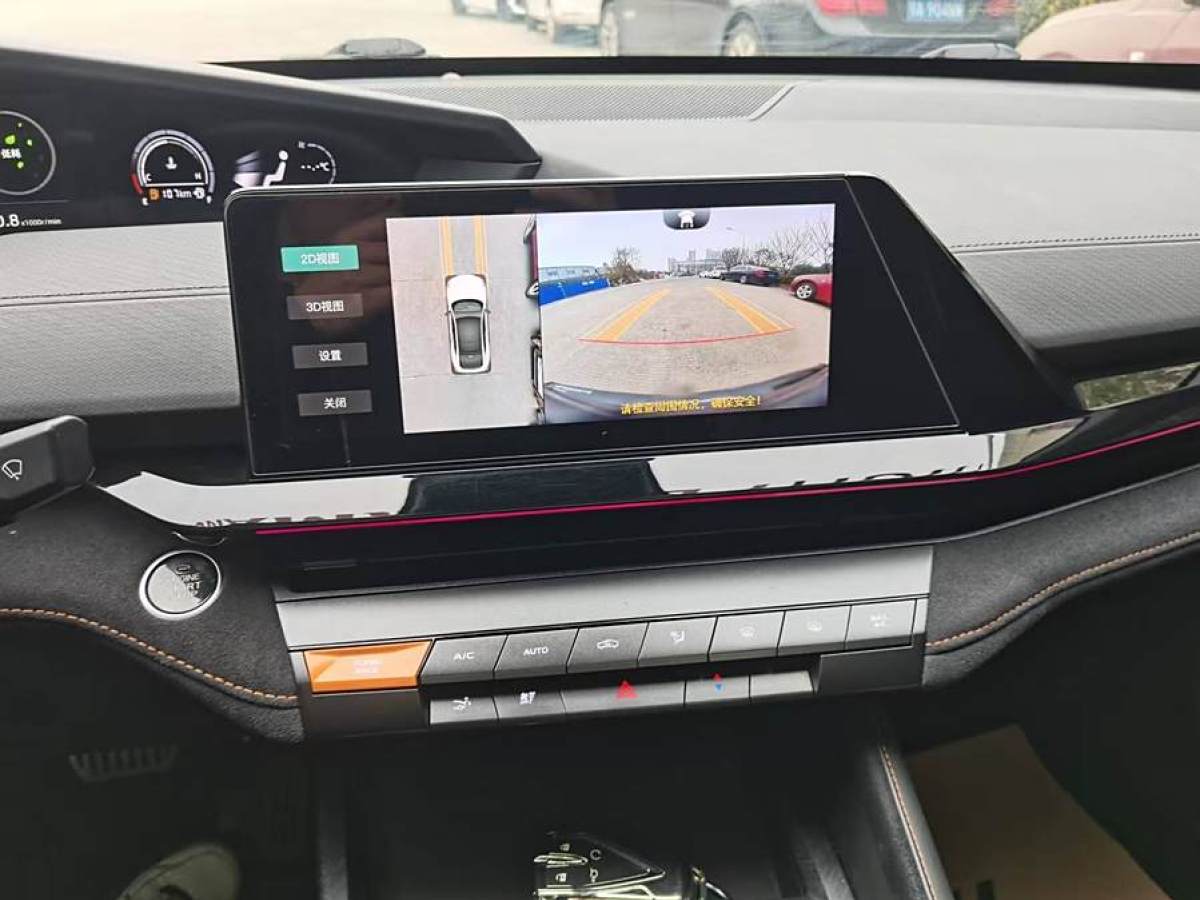 長安 長安UNI-V  2022款 1.5T 運動版圖片