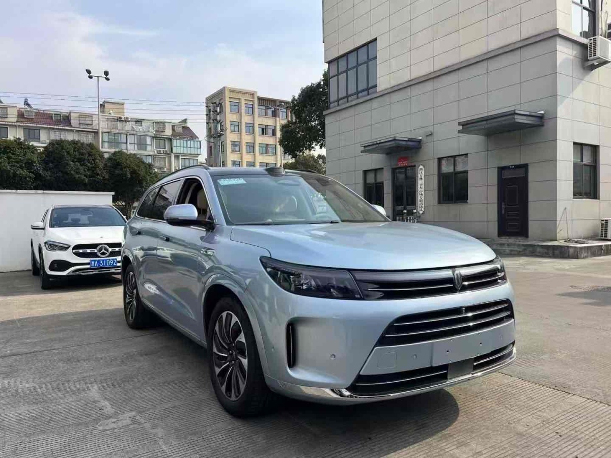 智界汽車 智界S7  2024款 Max 后驅(qū)長(zhǎng)航智駕版圖片