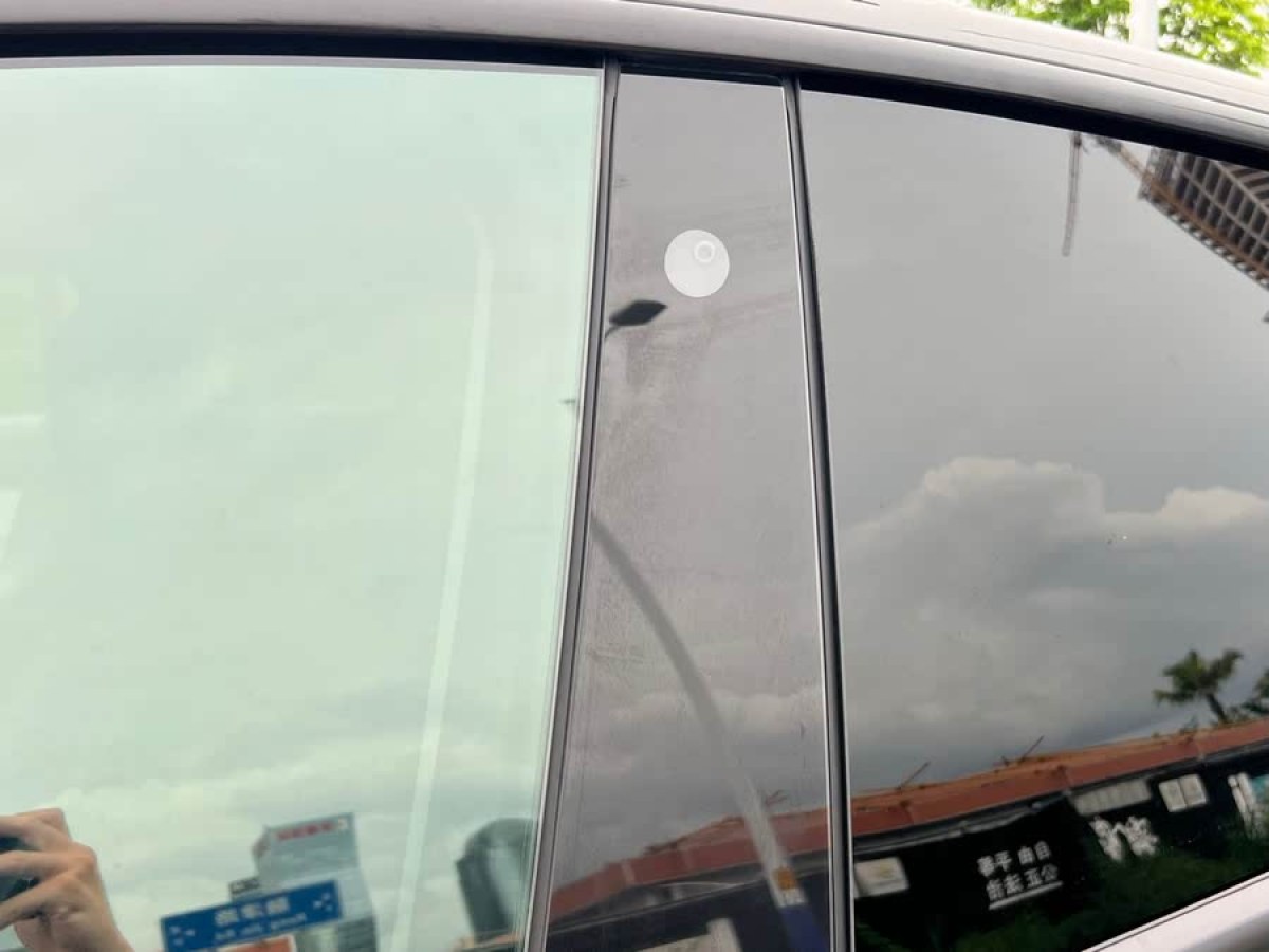 特斯拉 Model Y  2022款 改款 長(zhǎng)續(xù)航全輪驅(qū)動(dòng)版圖片