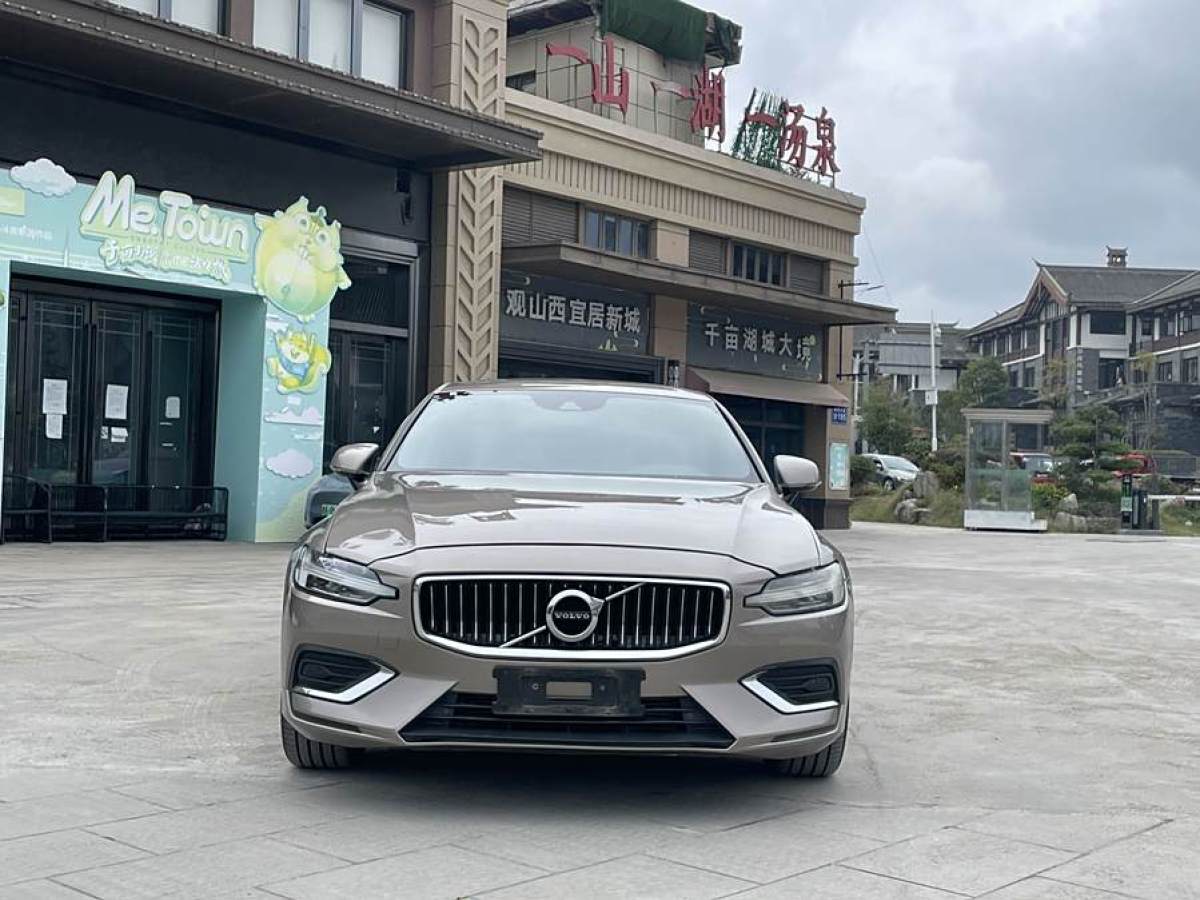 沃爾沃 S60L  2020款 T4 智逸豪華版圖片