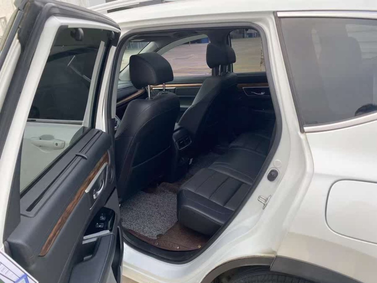 本田 CR-V  2017款 240TURBO CVT四驅(qū)尊貴版圖片