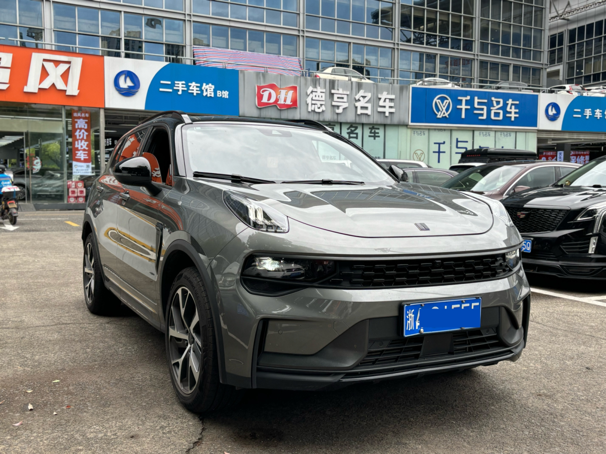 領(lǐng)克 領(lǐng)克01  2024款 2.0TD 四驅(qū)勁Halo圖片