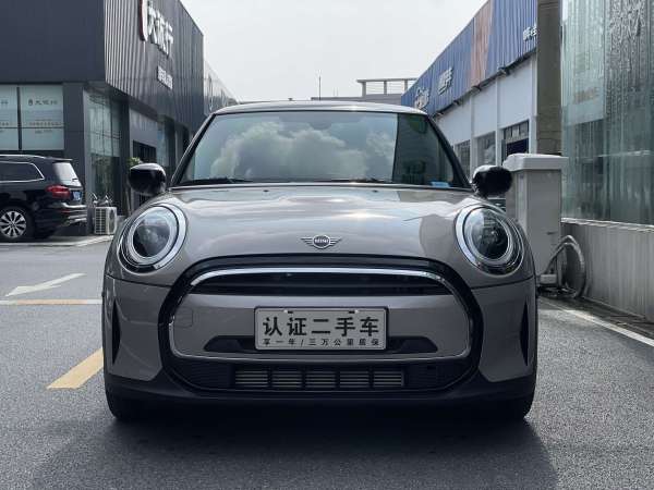 MINI MINI  2021款 1.5T COOPER 艺术家