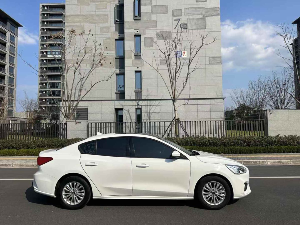 福特 ?？怂? 2019款 ST 歐洲版圖片