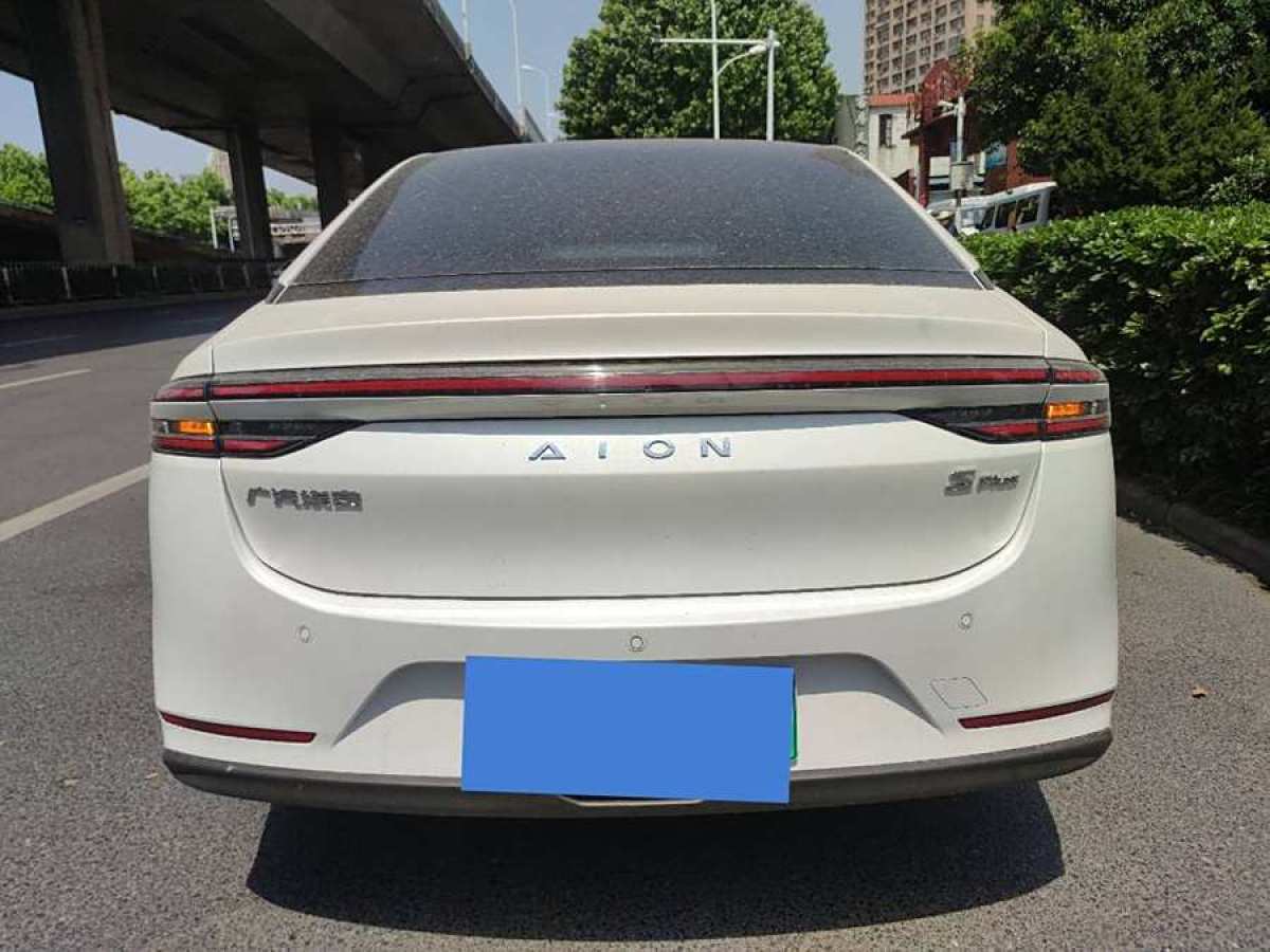 埃安 AION S Plus  2023款 70 智驾版 三元锂图片