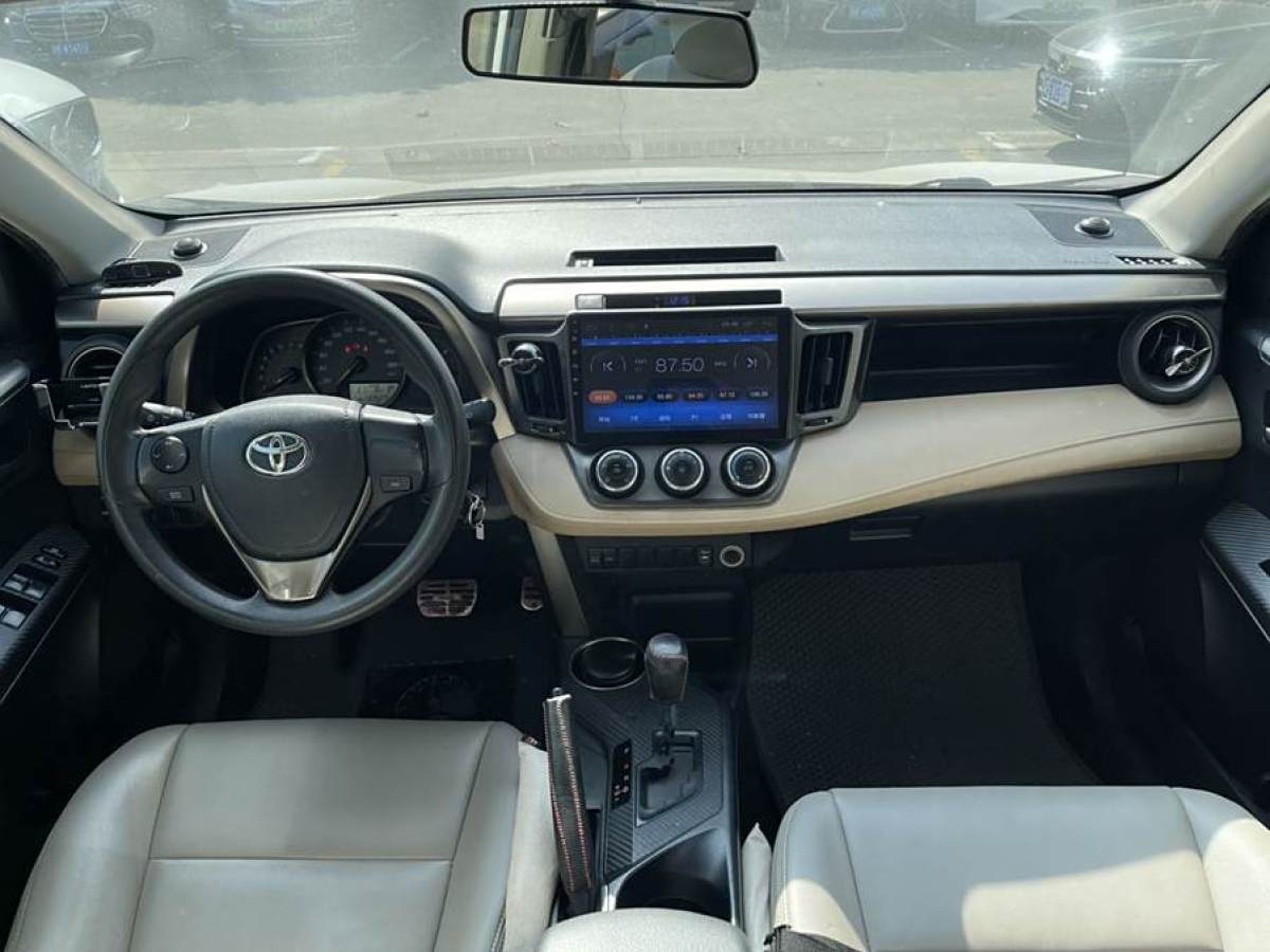 2013年10月豐田 RAV4榮放  2013款 2.0L CVT兩驅(qū)都市版