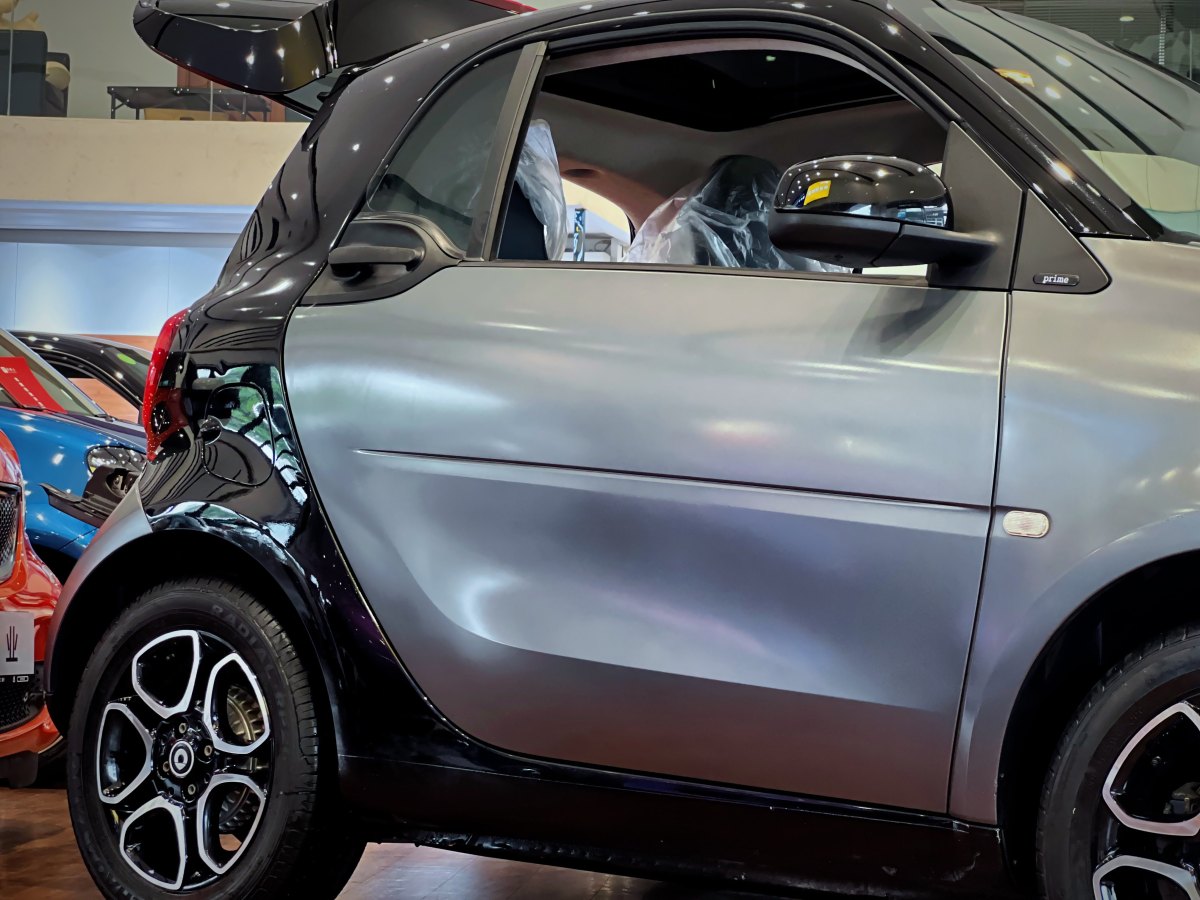 smart fortwo  2016款 0.9T 66千瓦硬頂先鋒版圖片