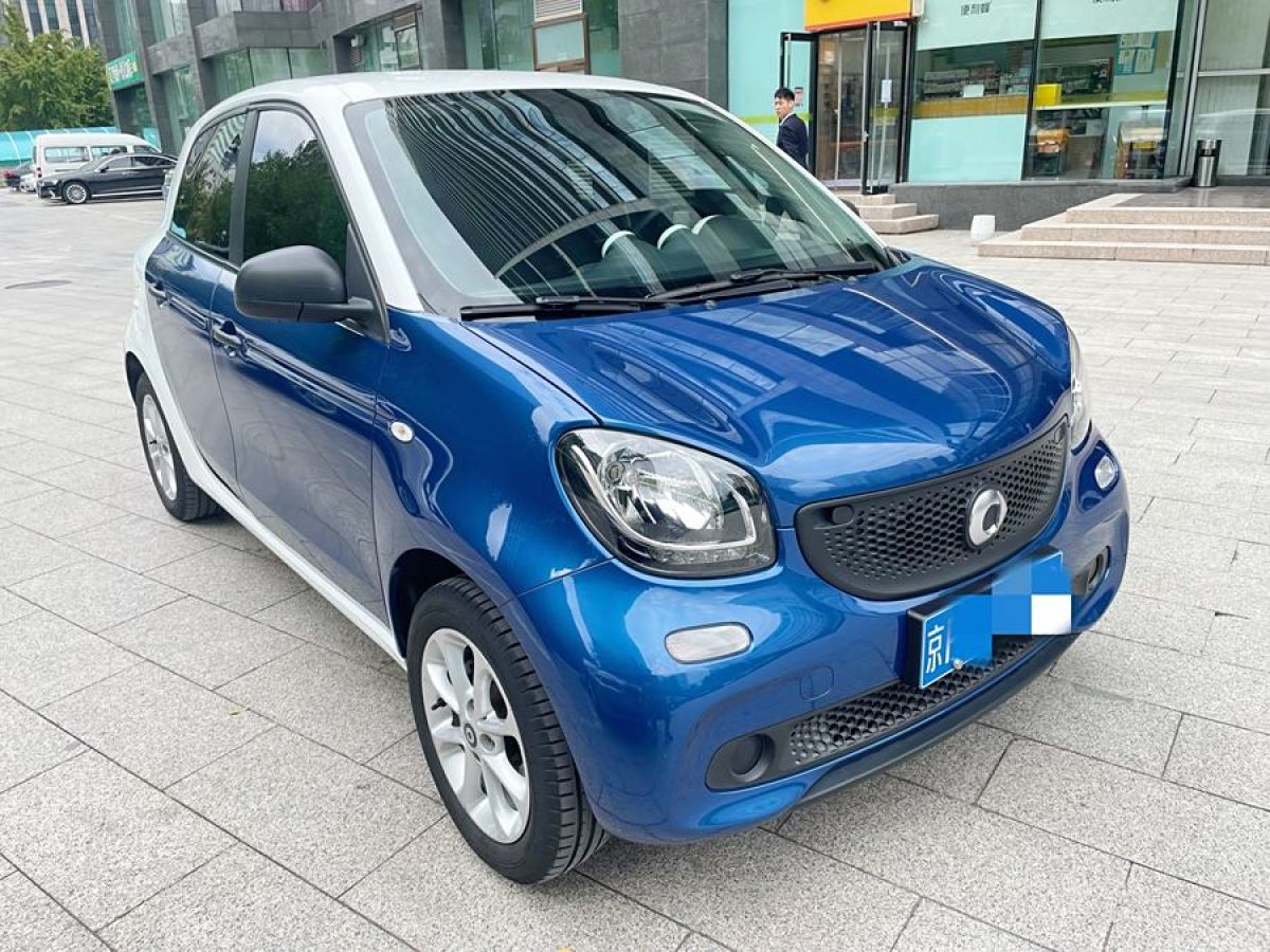 smart forfour  2018款 1.0L 52千瓦靈動版圖片