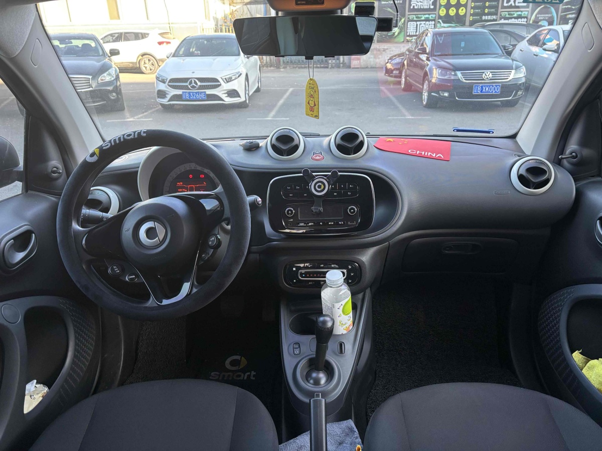 smart fortwo  2015款 1.0L 52千瓦硬頂靈動(dòng)版圖片