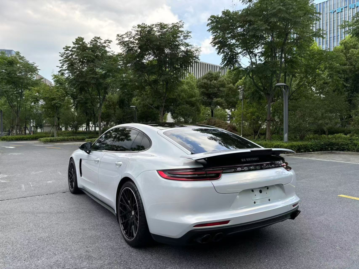 保時(shí)捷 Panamera  2013款 4 Platinum Edition 3.6圖片