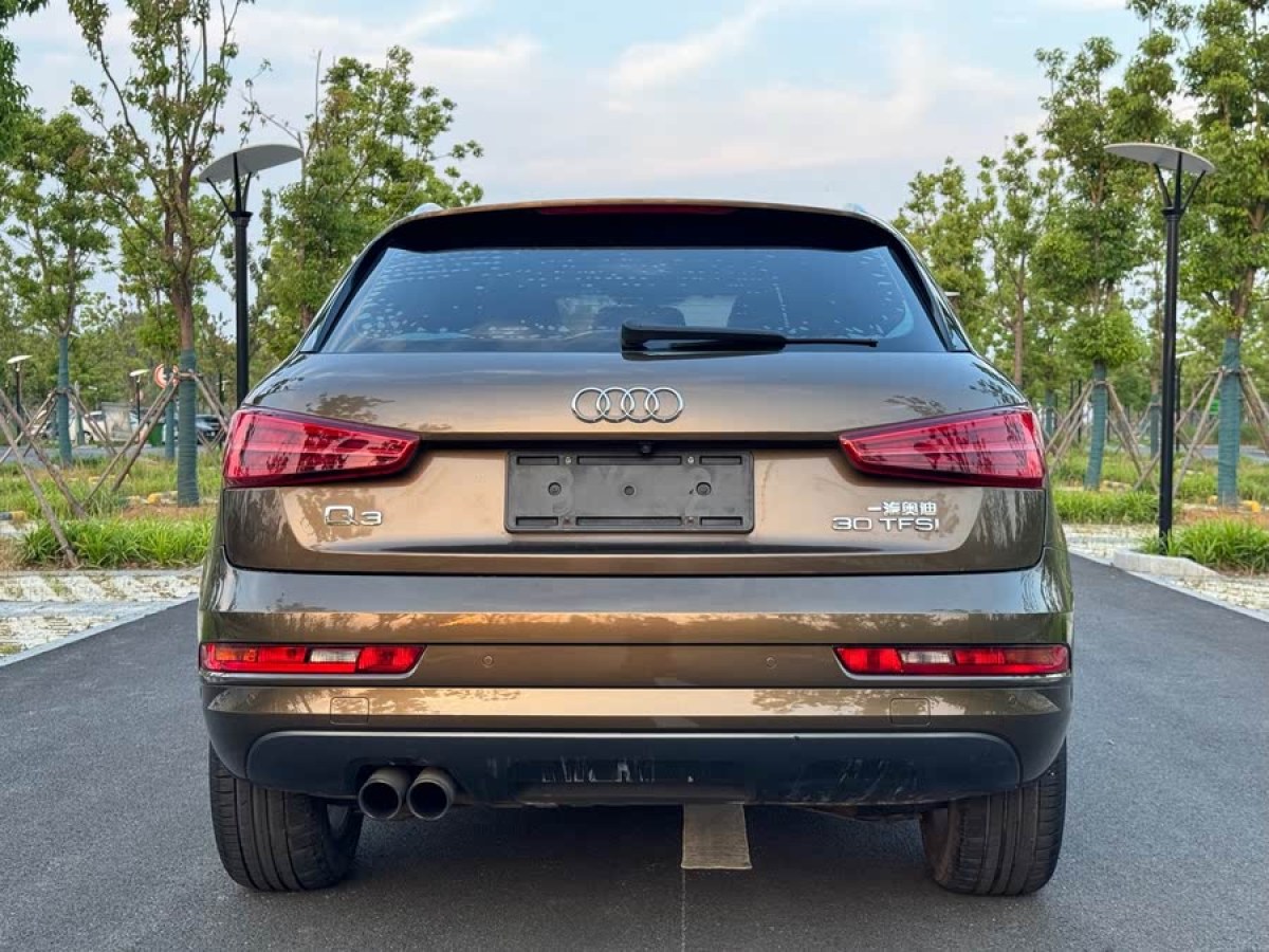 奧迪 奧迪Q3  2016款 30 TFSI 時(shí)尚型圖片