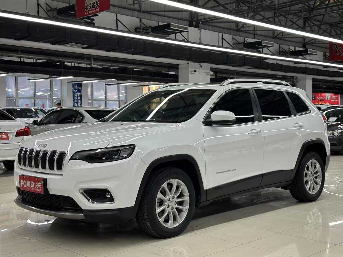 Jeep 自由光  2019款 2.0T 兩驅(qū)智享版 國(guó)VI圖片