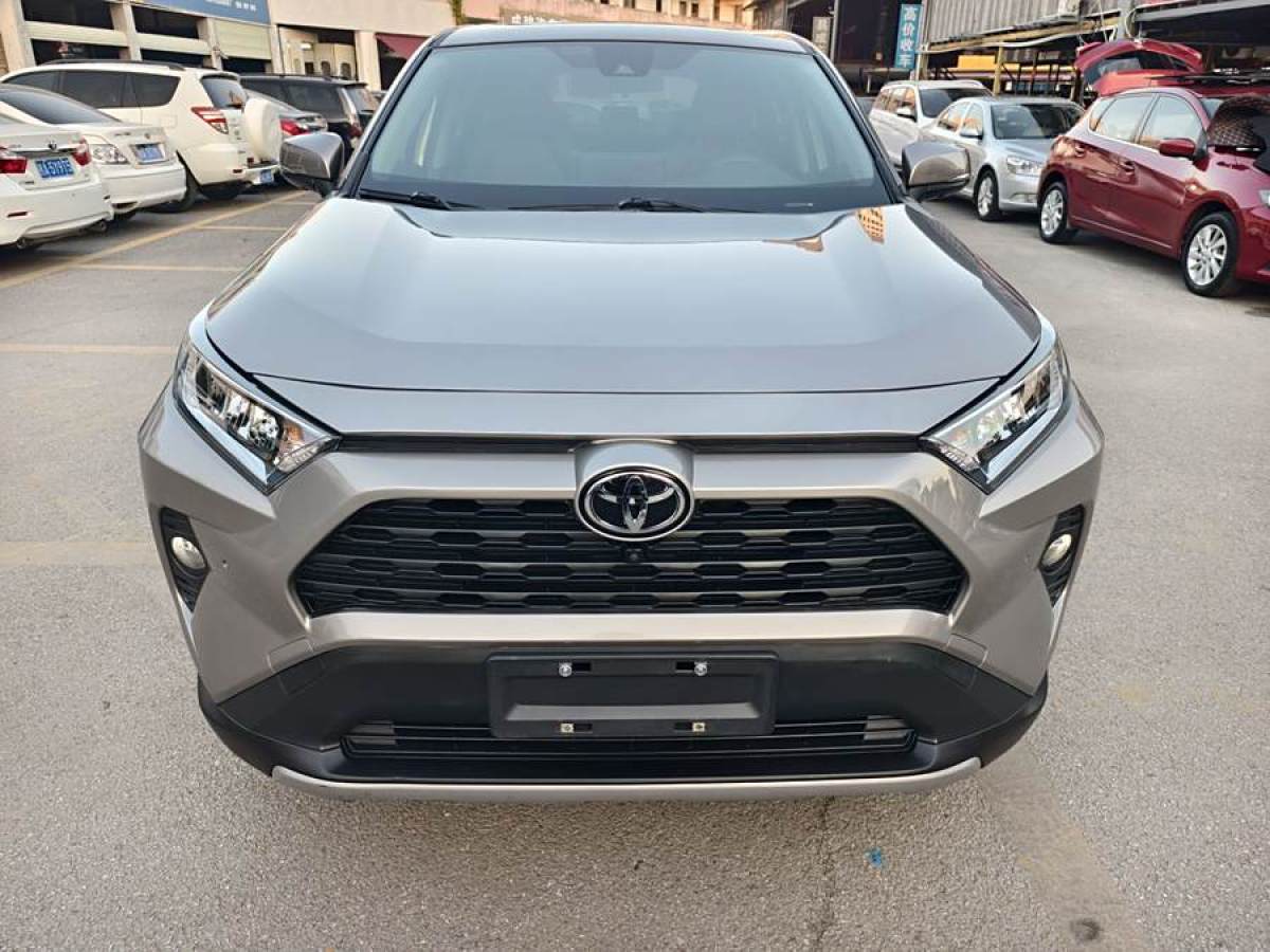 豐田 RAV4榮放  2022款 2.0L CVT兩驅(qū)風(fēng)尚Plus版圖片