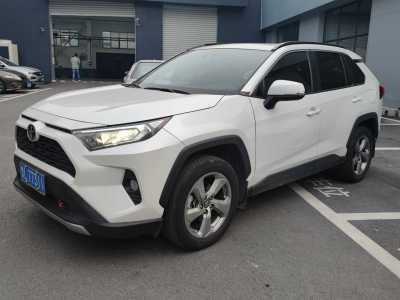 2021年10月 豐田 RAV4 榮放 2.0L CVT兩驅(qū)風(fēng)尚版圖片