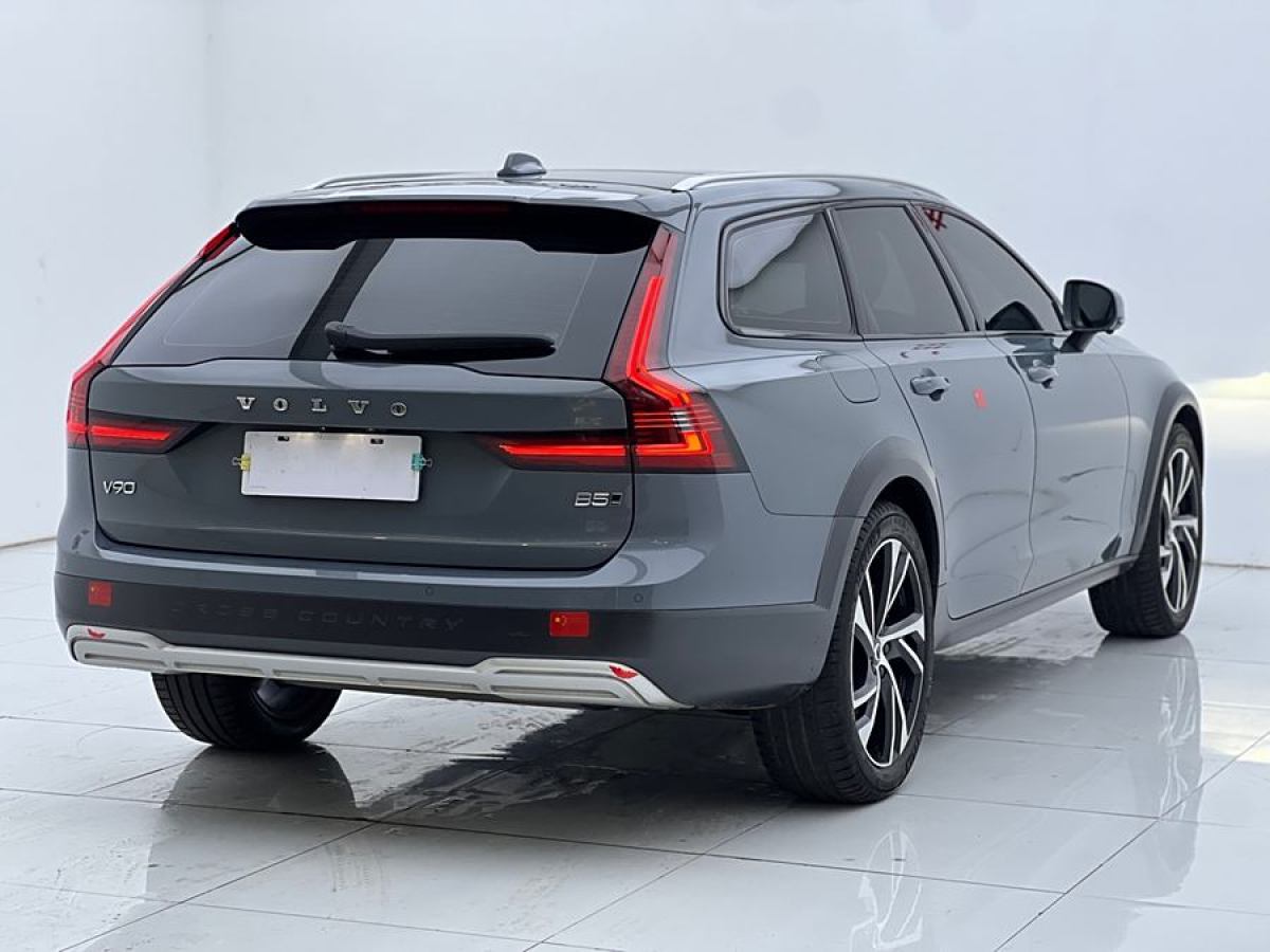 2021年3月沃爾沃 V90  2025款 Cross Country B5 AWD 智遠(yuǎn)版