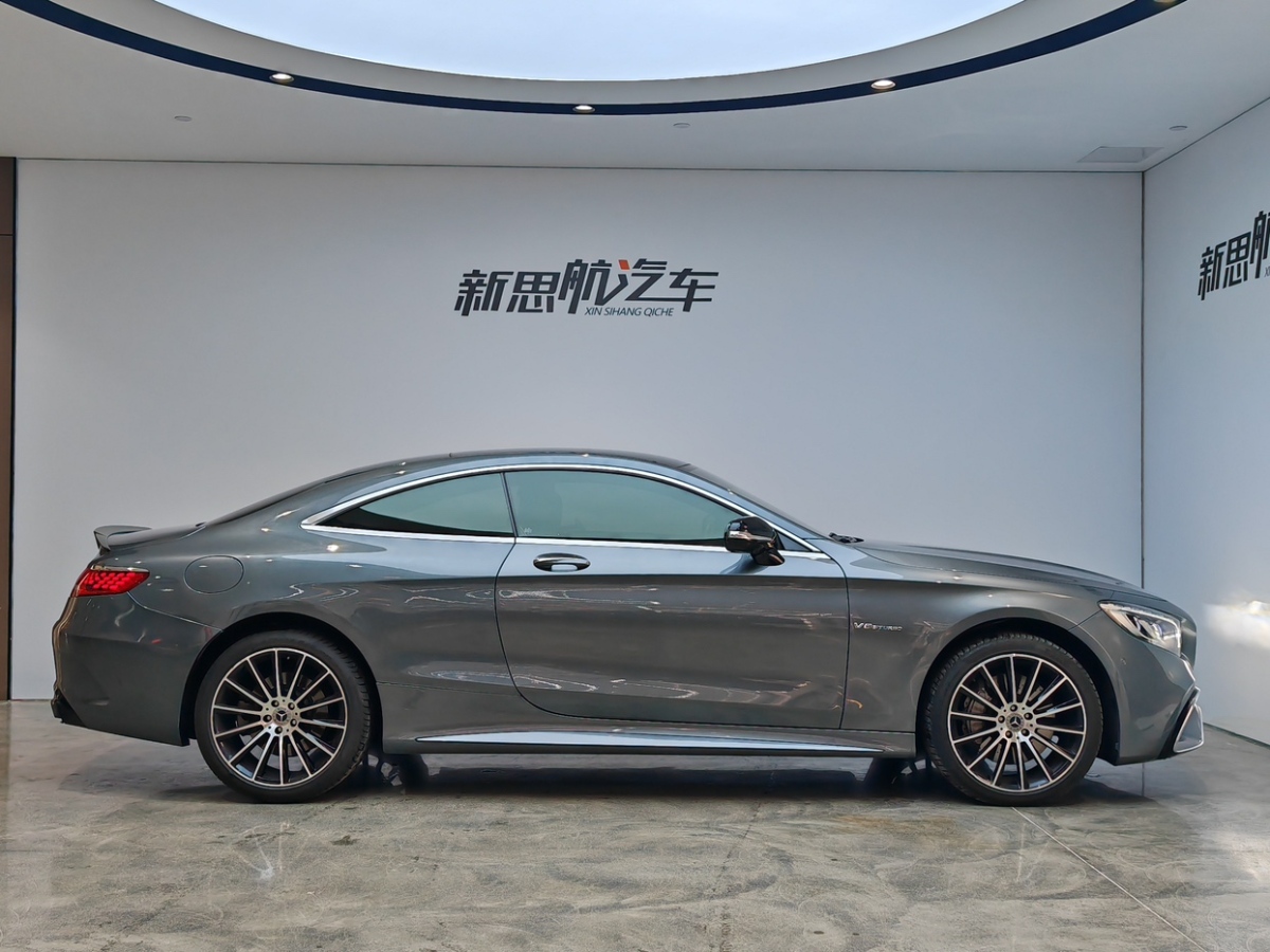 2017年5月奔驰 奔驰S级  2016款 S 500 4MATIC 轿跑版