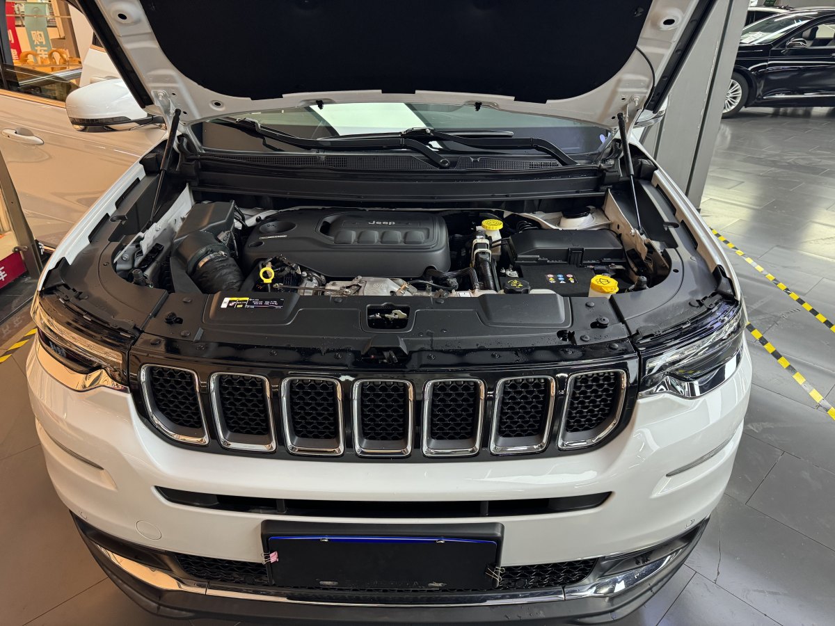 Jeep 指揮官  2018款 2.0T 四驅(qū)臻享版 國VI圖片