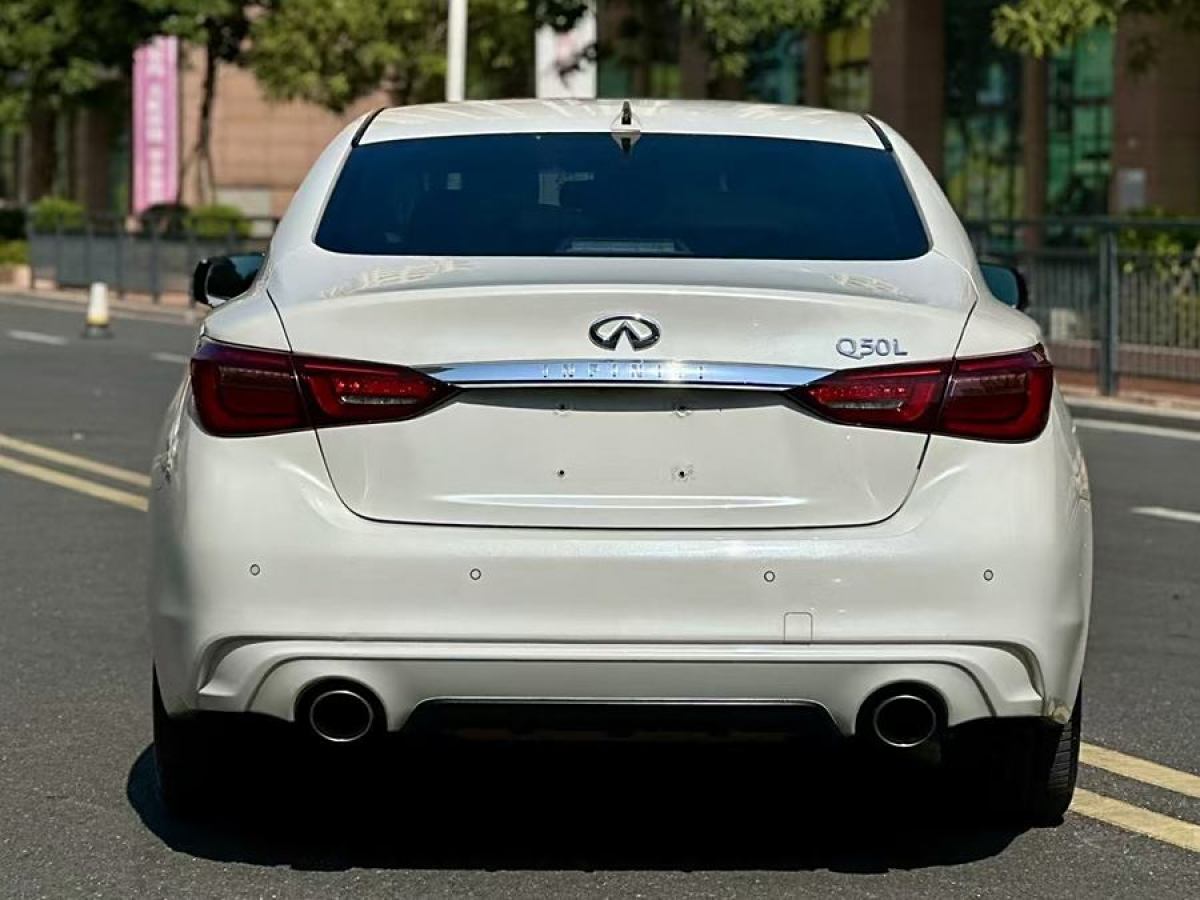 英菲尼迪 Q50L  2018款 2.0T 進(jìn)享版 國(guó)VI圖片