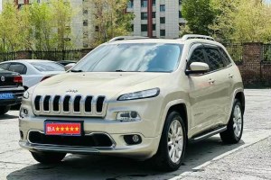 自由光 Jeep 2.4L 專業(yè)智能版