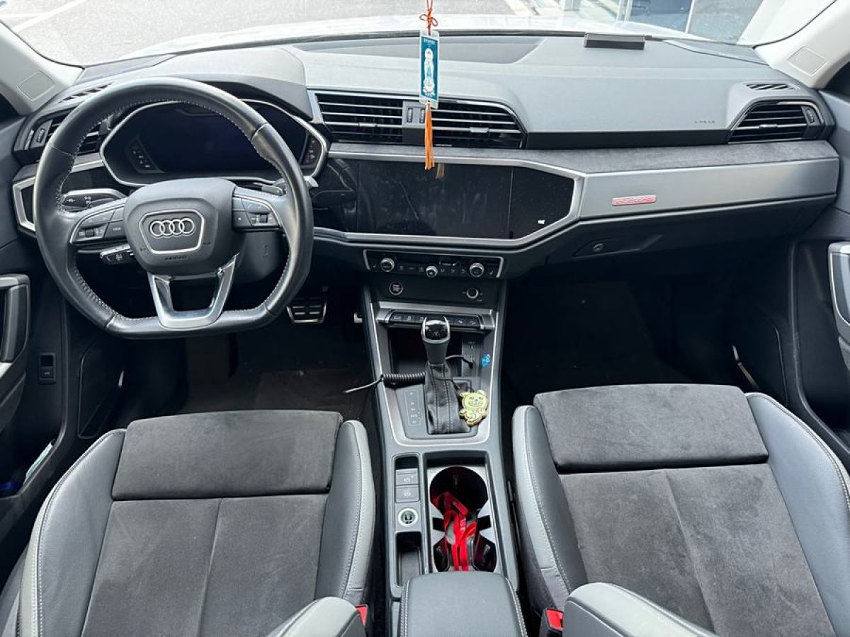 奧迪 奧迪Q3  2021款 45 TFSI quattro 豪華動感型圖片