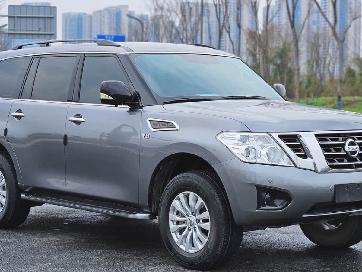 日產(chǎn) 途樂  2018款 4.0L 領英型圖片