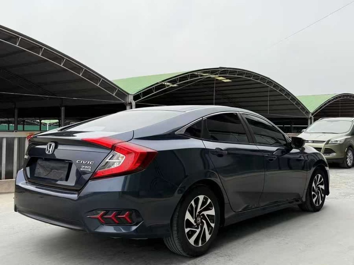 本田 思域  2016款 220TURBO CVT豪華版圖片