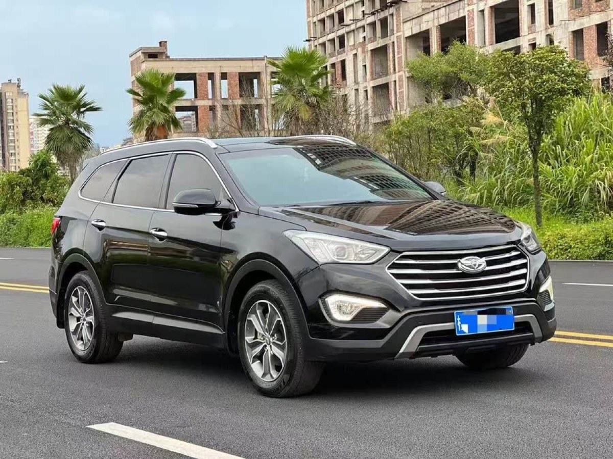 現(xiàn)代 格越  2013款 3.0L 7座四驅舒適版圖片
