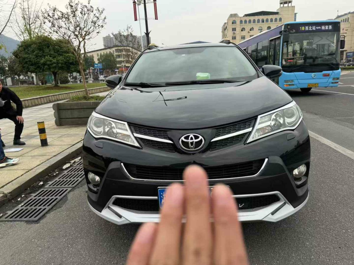 豐田 RAV4 圖片