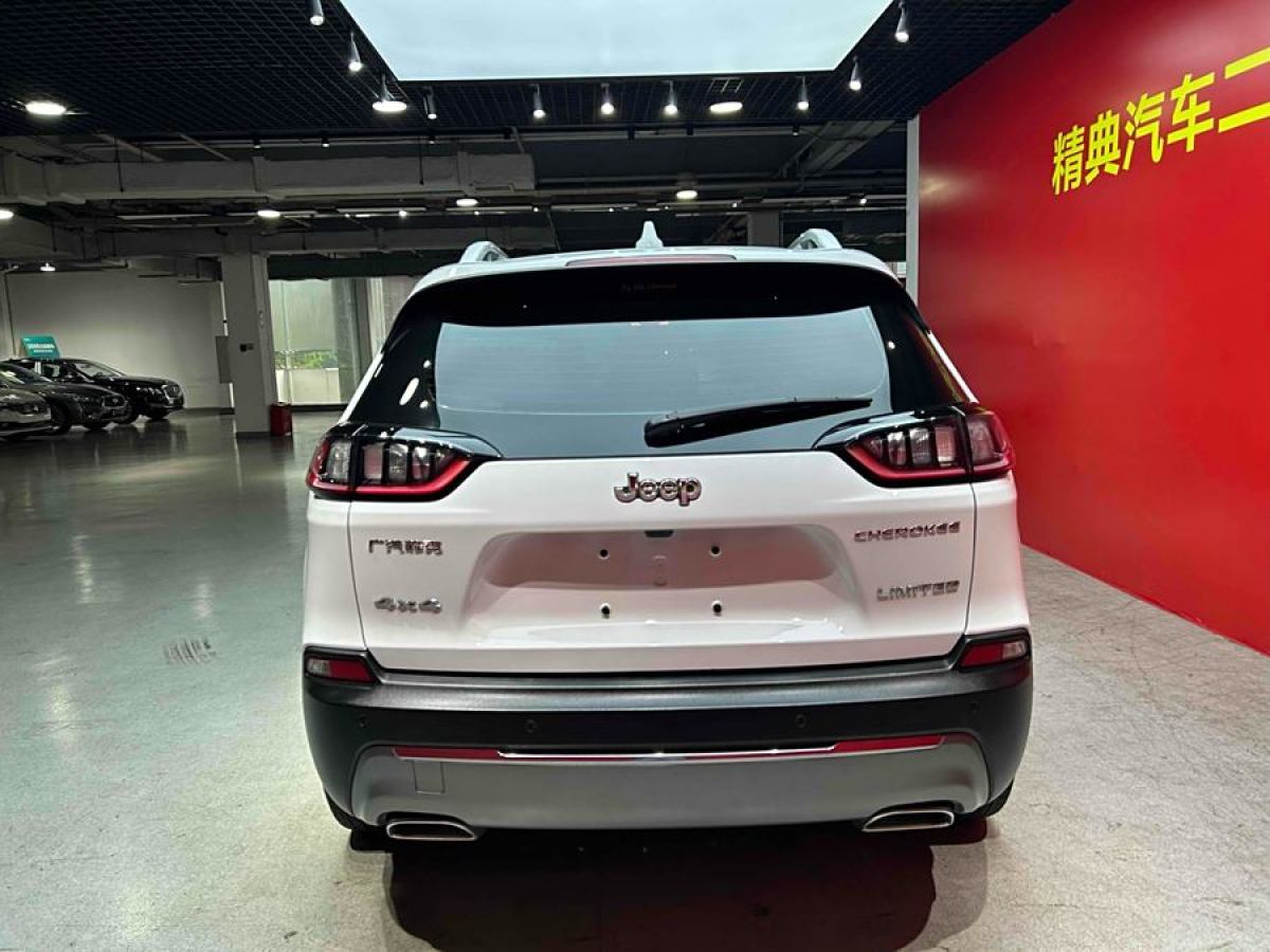 Jeep 自由光  2019款 2.0T 四驅(qū)探享版+自動(dòng)駕駛智慧包圖片