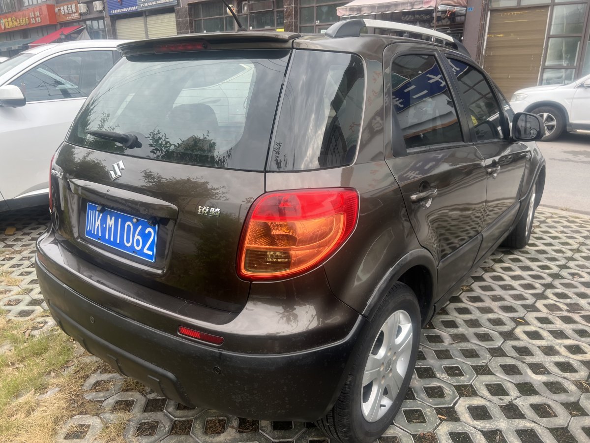 鈴木 天語  2012款 SX4 1.6L 兩廂銳騎型圖片